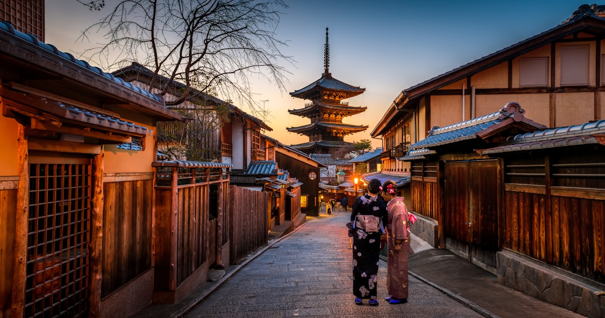 京都の伏見稲荷大社 – 千本鳥居